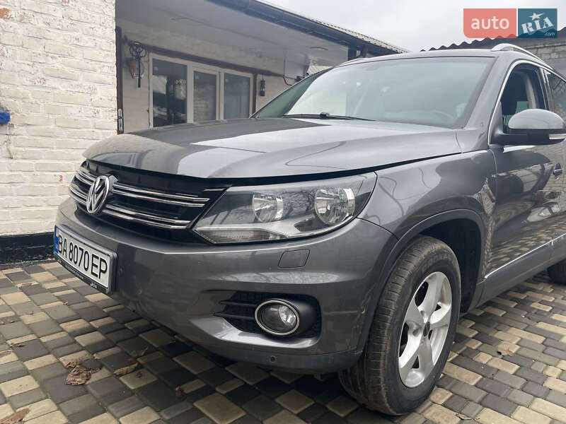 Внедорожник / Кроссовер Volkswagen Tiguan 2013 в Александрие