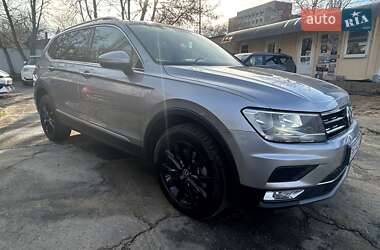 Внедорожник / Кроссовер Volkswagen Tiguan 2019 в Одессе