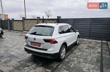 Внедорожник / Кроссовер Volkswagen Tiguan 2019 в Луцке