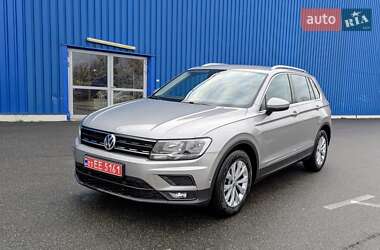 Внедорожник / Кроссовер Volkswagen Tiguan 2018 в 