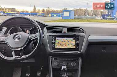 Внедорожник / Кроссовер Volkswagen Tiguan 2018 в 