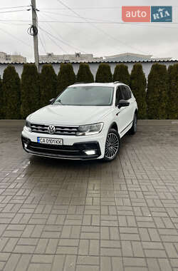 Позашляховик / Кросовер Volkswagen Tiguan 2019 в Черкасах