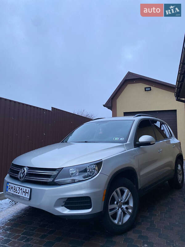 Внедорожник / Кроссовер Volkswagen Tiguan 2015 в Бердичеве