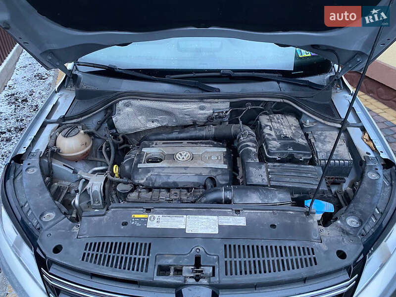 Внедорожник / Кроссовер Volkswagen Tiguan 2015 в Бердичеве