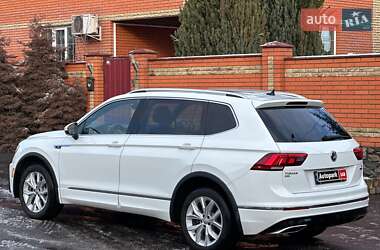 Позашляховик / Кросовер Volkswagen Tiguan 2018 в Вінниці