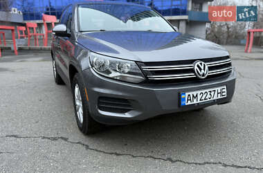 Внедорожник / Кроссовер Volkswagen Tiguan 2012 в Днепре