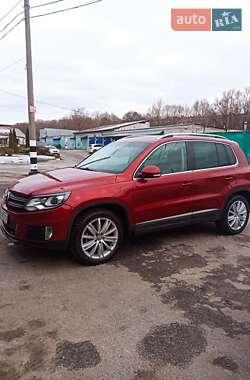 Позашляховик / Кросовер Volkswagen Tiguan 2013 в Харкові