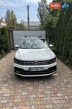 Позашляховик / Кросовер Volkswagen Tiguan 2019 в Одесі