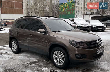 Внедорожник / Кроссовер Volkswagen Tiguan 2012 в Харькове