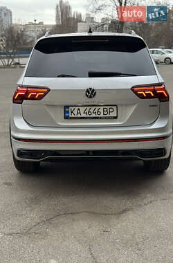 Позашляховик / Кросовер Volkswagen Tiguan 2021 в Києві