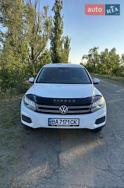 Внедорожник / Кроссовер Volkswagen Tiguan 2013 в Устиновке