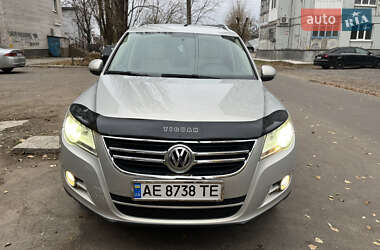 Позашляховик / Кросовер Volkswagen Tiguan 2010 в Новомосковську