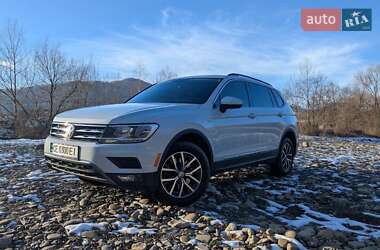 Внедорожник / Кроссовер Volkswagen Tiguan 2018 в Вижнице