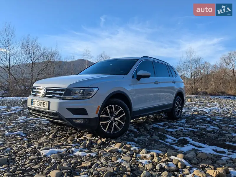 Позашляховик / Кросовер Volkswagen Tiguan 2018 в 