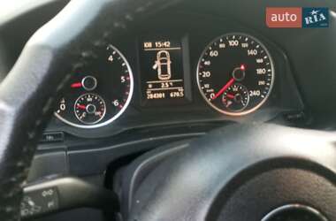 Внедорожник / Кроссовер Volkswagen Tiguan 2012 в 