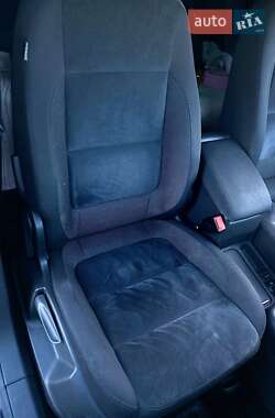 Позашляховик / Кросовер Volkswagen Tiguan 2013 в 