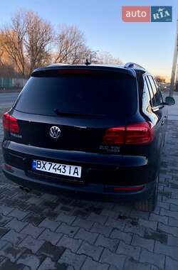 Позашляховик / Кросовер Volkswagen Tiguan 2013 в 