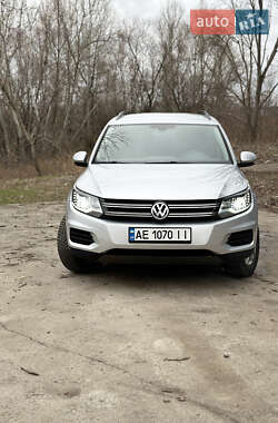 Позашляховик / Кросовер Volkswagen Tiguan 2016 в Дніпрі