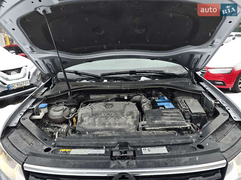Внедорожник / Кроссовер Volkswagen Tiguan 2019 в Львове