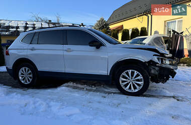 Позашляховик / Кросовер Volkswagen Tiguan 2018 в Яворові