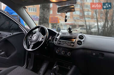 Внедорожник / Кроссовер Volkswagen Tiguan 2012 в Ирпене