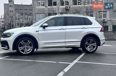 Внедорожник / Кроссовер Volkswagen Tiguan 2019 в Киеве