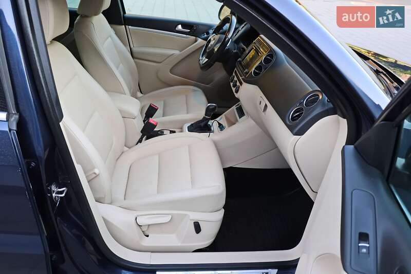 Внедорожник / Кроссовер Volkswagen Tiguan 2015 в Кременчуге