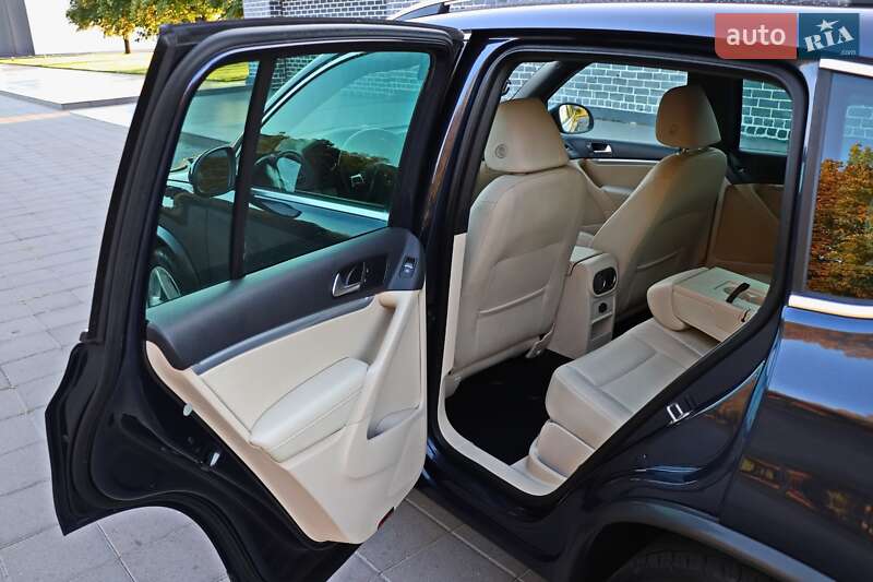 Внедорожник / Кроссовер Volkswagen Tiguan 2015 в Кременчуге