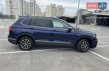 Позашляховик / Кросовер Volkswagen Tiguan 2021 в Києві