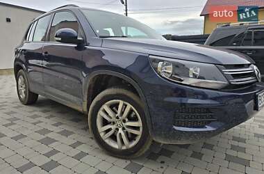 Внедорожник / Кроссовер Volkswagen Tiguan 2016 в Львове