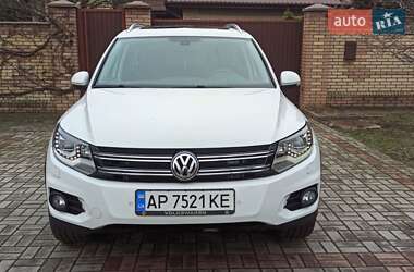 Позашляховик / Кросовер Volkswagen Tiguan 2015 в Запоріжжі