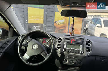 Внедорожник / Кроссовер Volkswagen Tiguan 2009 в Стрые