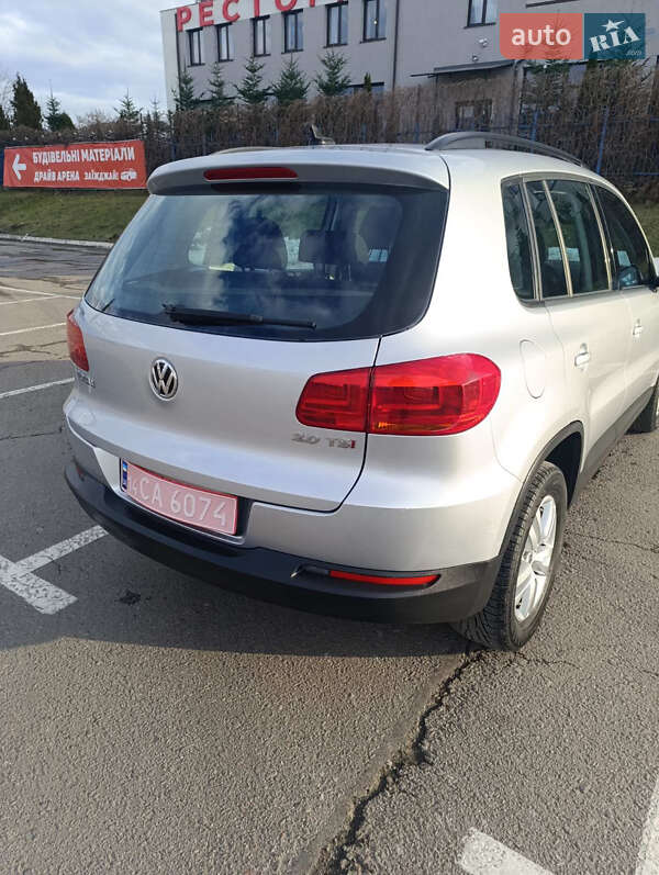 Внедорожник / Кроссовер Volkswagen Tiguan 2015 в Львове
