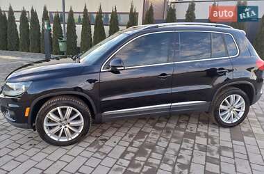 Позашляховик / Кросовер Volkswagen Tiguan 2015 в Кам'янець-Подільському