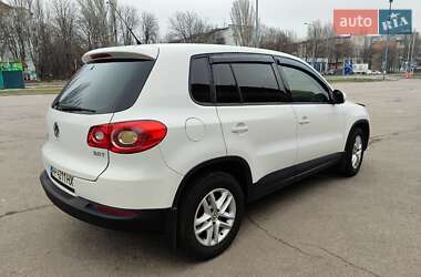 Внедорожник / Кроссовер Volkswagen Tiguan 2010 в 