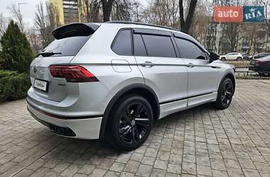 Внедорожник / Кроссовер Volkswagen Tiguan 2022 в Киеве