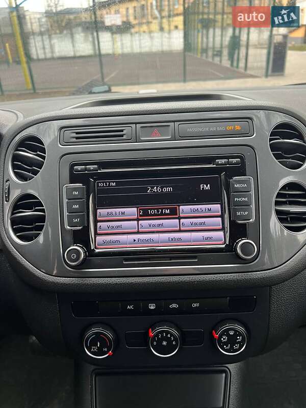 Внедорожник / Кроссовер Volkswagen Tiguan 2014 в Житомире