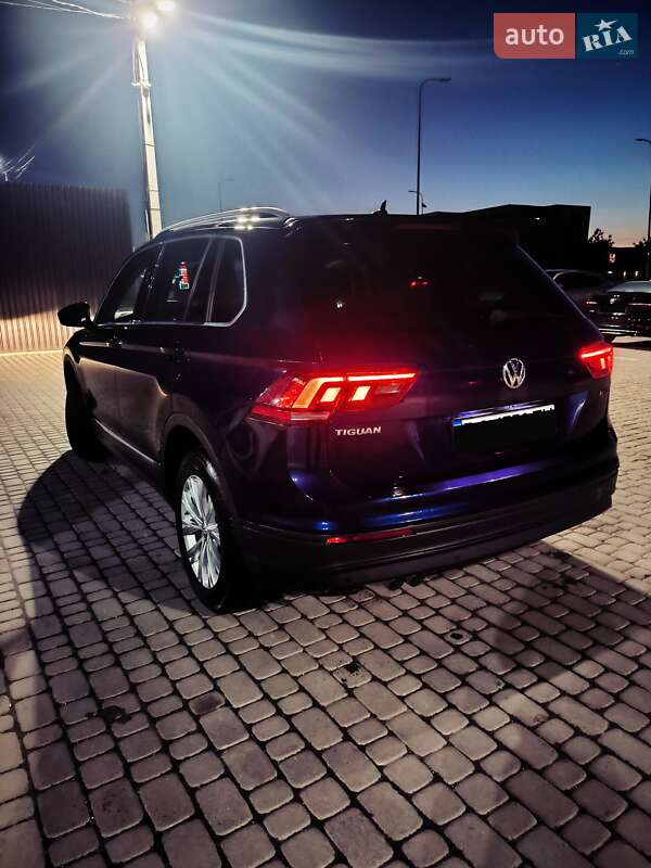 Внедорожник / Кроссовер Volkswagen Tiguan 2019 в Львове