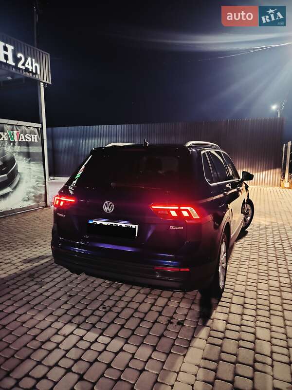 Внедорожник / Кроссовер Volkswagen Tiguan 2019 в Львове
