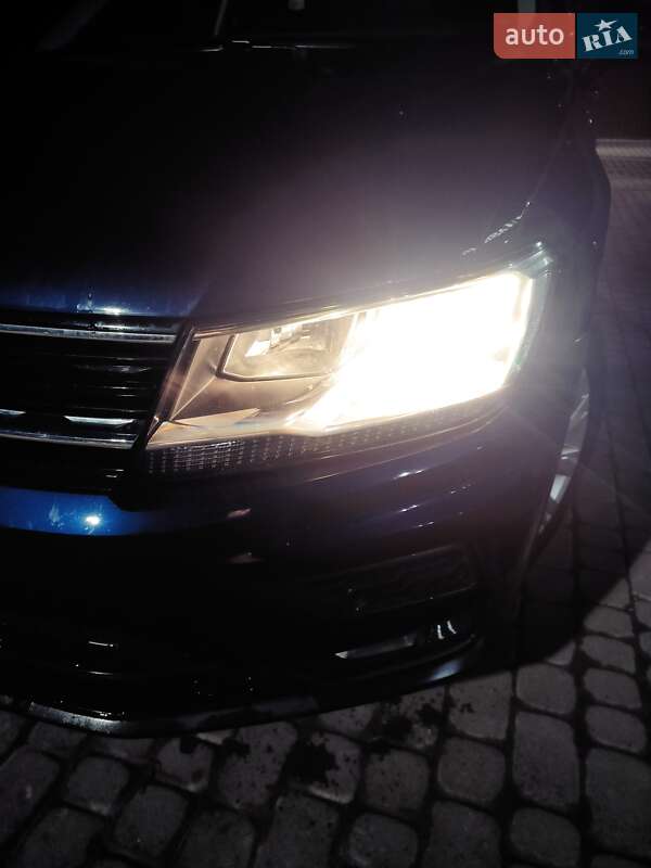 Внедорожник / Кроссовер Volkswagen Tiguan 2019 в Львове