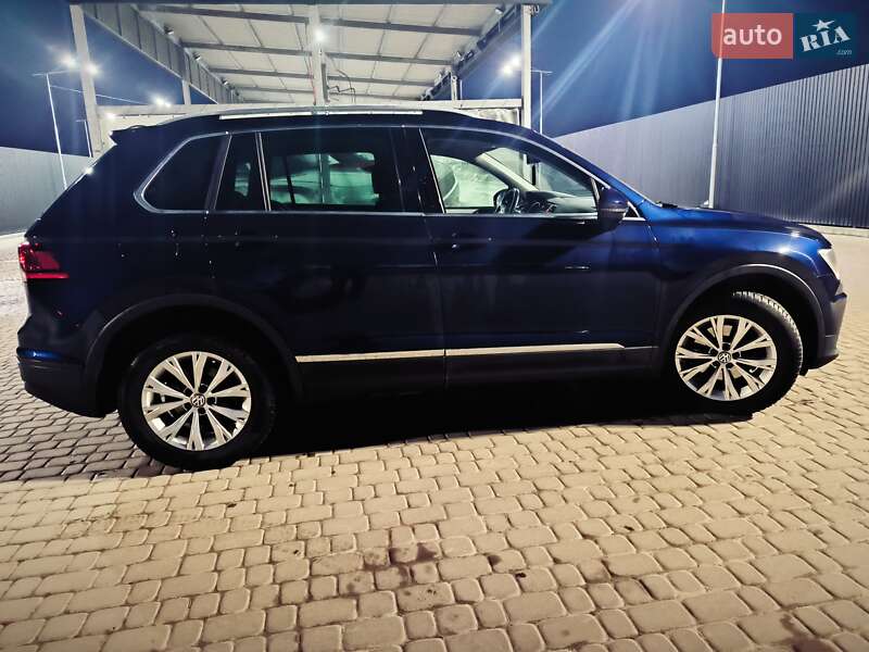 Внедорожник / Кроссовер Volkswagen Tiguan 2019 в Львове