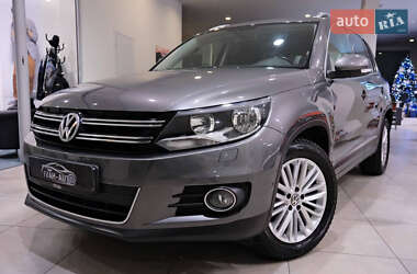 Внедорожник / Кроссовер Volkswagen Tiguan 2015 в Дрогобыче