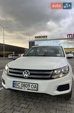 Позашляховик / Кросовер Volkswagen Tiguan 2016 в Львові