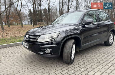 Позашляховик / Кросовер Volkswagen Tiguan 2016 в Києві