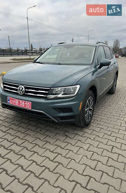 Внедорожник / Кроссовер Volkswagen Tiguan 2020 в Луцке