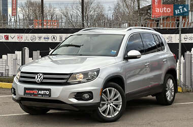 Внедорожник / Кроссовер Volkswagen Tiguan 2015 в Киеве