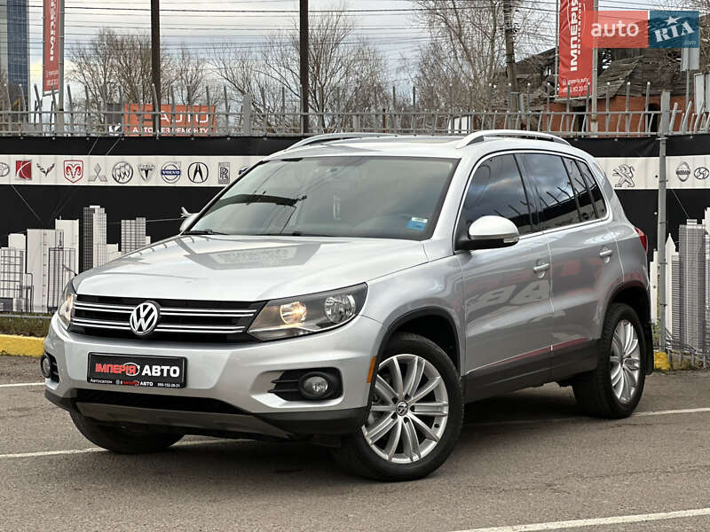 Позашляховик / Кросовер Volkswagen Tiguan 2015 в Києві