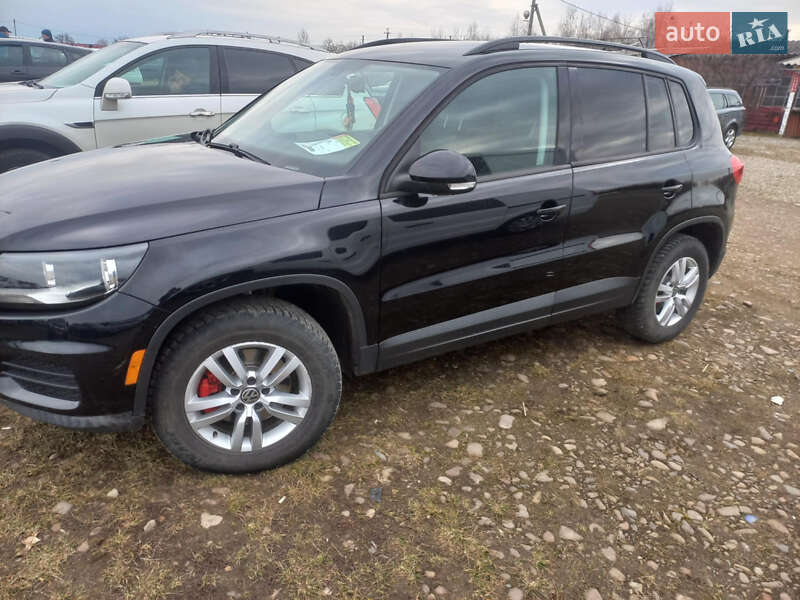 Внедорожник / Кроссовер Volkswagen Tiguan 2015 в Долине