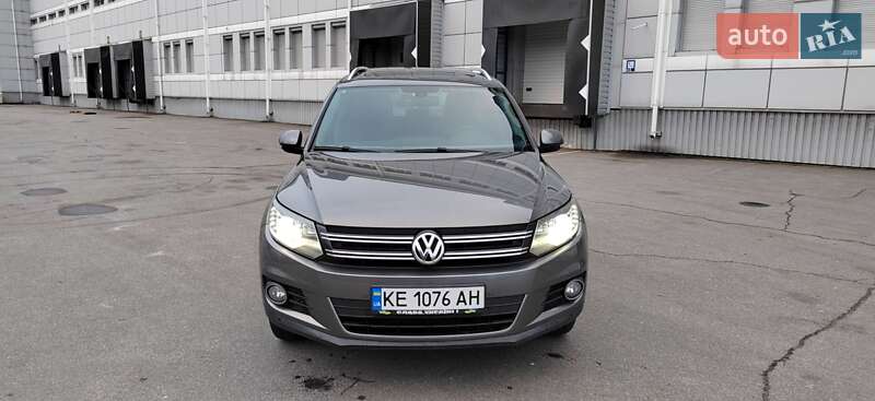 Внедорожник / Кроссовер Volkswagen Tiguan 2014 в Днепре