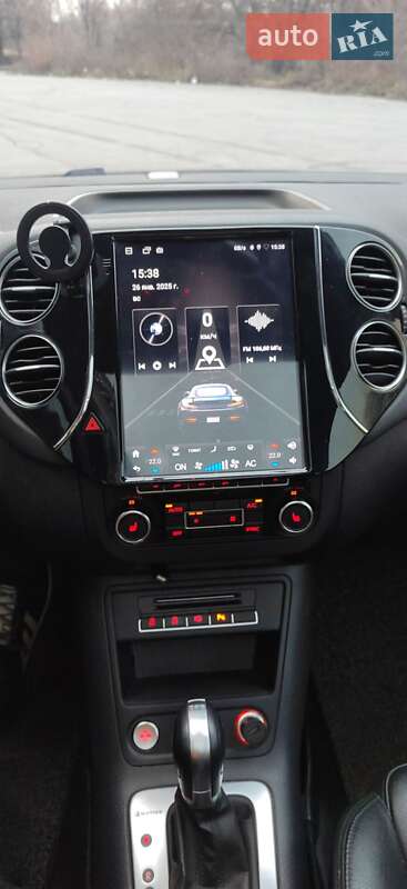 Внедорожник / Кроссовер Volkswagen Tiguan 2014 в Днепре